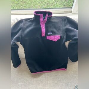 Girls large 12 Patagonia synchilla sweater 
Snap t pullover